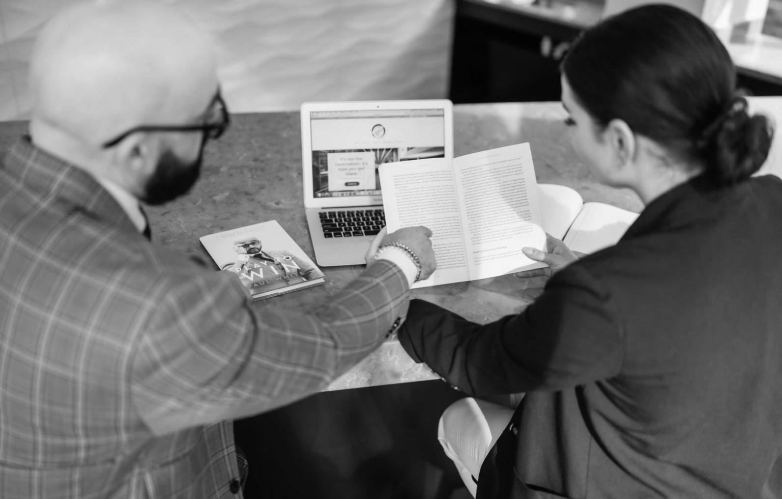 Graphiques d'analyse financière et tendances du marché canadien